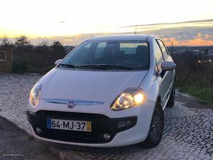 Fiat Punto 1.4 GPL KM Outubro/11 - à venda - Ligeiros