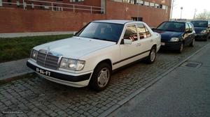 Mercedes-Benz E 200 w124 Abril/86 - à venda - Ligeiros