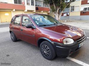 Opel Corsa v Abril/97 - à venda - Ligeiros