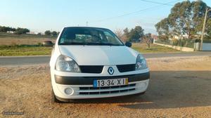 Renault Clio 1.5 dci Abril/04 - à venda - Ligeiros