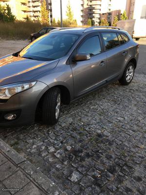 Renault Mégane SW 1.5 DCI com gps Maio/13 - à venda -