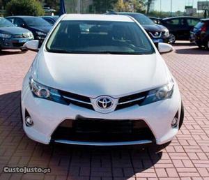Toyota Auris luxo Maio/13 - à venda - Ligeiros Passageiros,