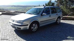 VW Golf Variant Abril/01 - à venda - Ligeiros Passageiros,