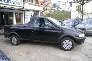 Fiat Strada 1.7 TD 70 Maio/00 - à venda - Pick-up/