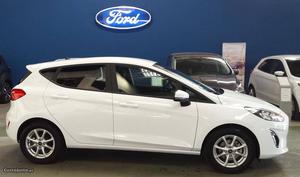 Ford Fiesta 1.1i Business 5P Setembro/17 - à venda -