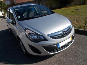 Opel Corsa 1.3 CDTI 5 Lugares Setembro/14 - à venda -