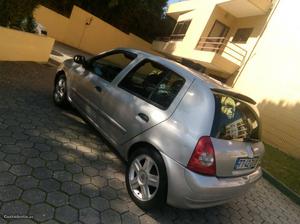 Renault Clio 1.2 Extreme Abril/05 - à venda - Ligeiros