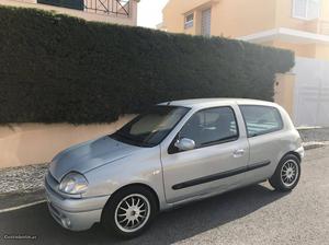 Renault Clio 1,9 d Novembro/00 - à venda - Ligeiros