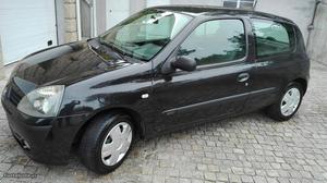 Renault Clio DCI Julho/05 - à venda - Comerciais / Van,