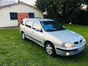 Renault Mégane V Novembro/99 - à venda - Ligeiros