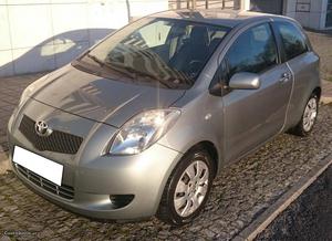 Toyota Yaris 1.0 VVT-i AC Fevereiro/08 - à venda - Ligeiros