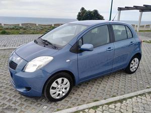 Toyota Yaris 1.0 VVti Março/07 - à venda - Ligeiros