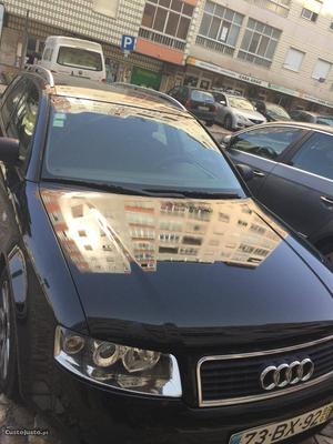 Audi A4 Avant Março/02 - à venda - Ligeiros Passageiros,