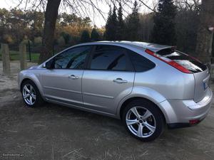 Ford Focus 1.6 TDCI_AC Setembro/07 - à venda - Ligeiros