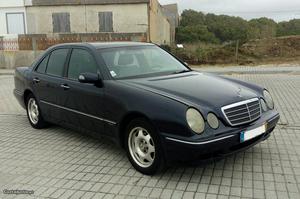 Mercedes-Benz E 220 Elegance 143 cv cdi Outubro/99 - à