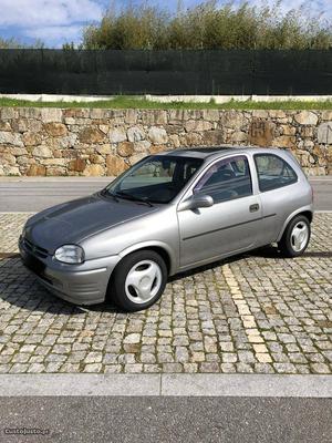 Opel Corsa B Dezembro/94 - à venda - Ligeiros Passageiros,