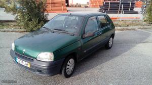 Renault Clio chipie Março/98 - à venda - Ligeiros