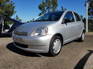 Toyota Yaris 1.0 Sol Janeiro/03 - à venda - Ligeiros