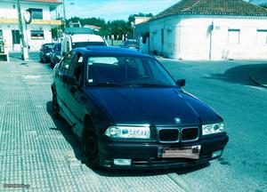 BMW  Outubro/92 - à venda - Ligeiros Passageiros,