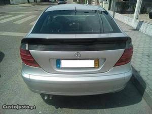 Mercedes-Benz C 220 Sportcoupe Agosto/02 - à venda -