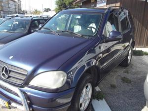 Mercedes-Benz ML 270 nacional,impec Setembro/00 - à venda -