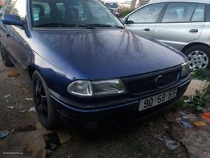 Opel Astra 1.4 Junho/97 - à venda - Ligeiros Passageiros,