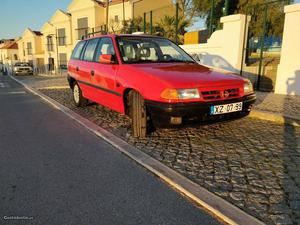 Opel Astra caravan Fevereiro/92 - à venda - Ligeiros