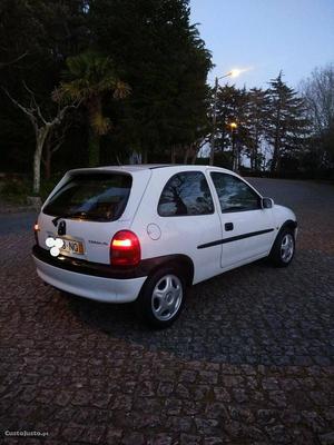 Opel Corsa 1.5 td sport Junho/99 - à venda - Comerciais /