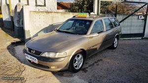 Opel Vectra Sw 1.6i  Novembro/97 - à venda - Ligeiros