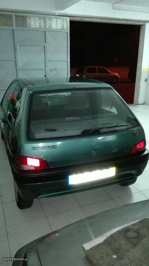 Peugeot 106 MK1 1.1 XR Maio/94 - à venda - Ligeiros