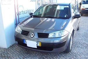 Renault Mégane passageiros Maio/03 - à venda - Ligeiros