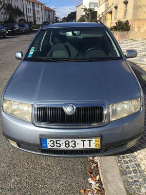 Skoda Fabia v Julho/02 - à venda - Ligeiros