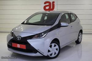 Toyota Aygo 1.0 POWER PACK+AC Maio/16 - à venda - Ligeiros