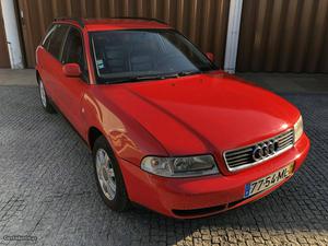 Audi A4 Avant 110cv Agosto/96 - à venda - Ligeiros