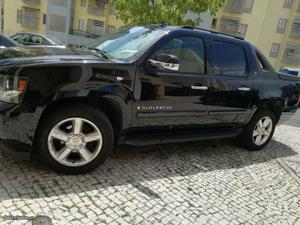 Chevrolet Avalanche lt com gpl e selo barato Janeiro/07 - à