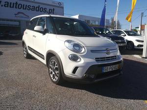 Fiat 500L 1.3 Mjet Trekking Março/15 - à venda - Ligeiros