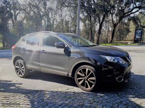 Nissan Qashqai TEKNA PREMIUM J19 Março/14 - à venda -