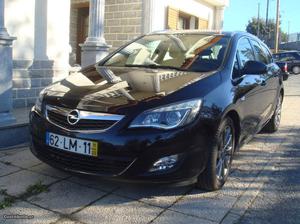 Opel Astra CV XENON, GPS Março/11 - à venda -