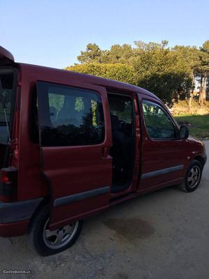 Citroën Berlingo berlingo Abril/99 - à venda - Ligeiros