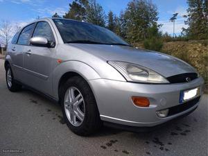 Ford Focus V 100 CV Outubro/00 - à venda - Ligeiros