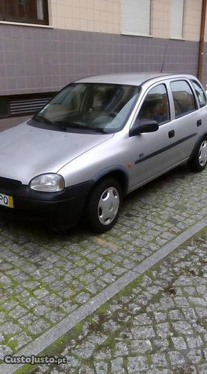 Opel Corsa 1.0 eco 12V Maio/00 - à venda - Ligeiros