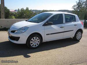 Renault Clio DIESEL 5 LUGARES Julho/06 - à venda - Ligeiros