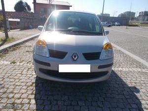 Renault Modus 1.5DCI Autentique Janeiro/05 - à venda -