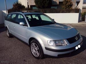 VW Passat TDI - 115cv Outubro/00 - à venda - Ligeiros