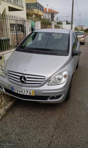 Mercedes-Benz B  CDI Março/07 - à venda - Ligeiros