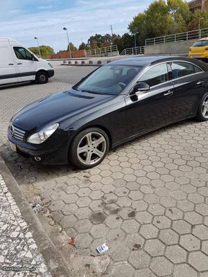 Mercedes-Benz CLS 320 Tdi Junho/06 - à venda - Ligeiros