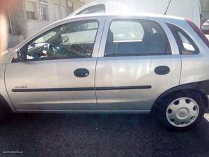 Opel Corsa  confortec Abril/01 - à venda - Ligeiros