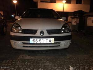 Renault Clio 1.5 dci Fevereiro/02 - à venda - Ligeiros