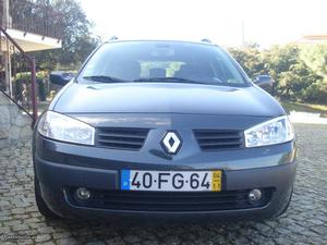 Renault Mégane 100cv Novembro/04 - à venda - Ligeiros