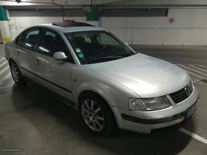 VW Passat 1.9 tdi 110cv Setembro/98 - à venda - Ligeiros